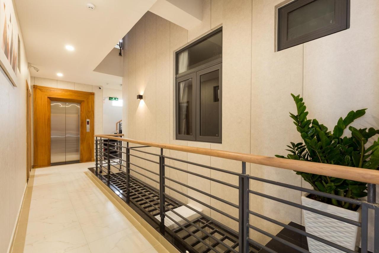 Yours Studio Airport Hotell Ho Chi Minh-staden Exteriör bild