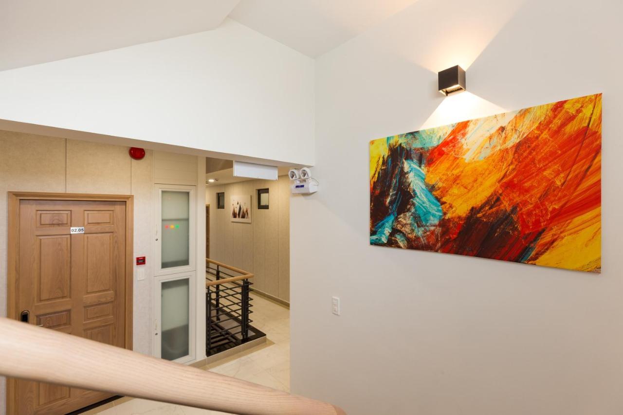 Yours Studio Airport Hotell Ho Chi Minh-staden Exteriör bild