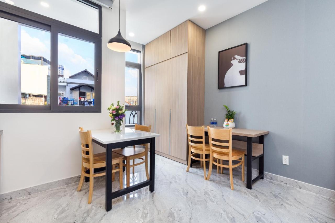 Yours Studio Airport Hotell Ho Chi Minh-staden Exteriör bild