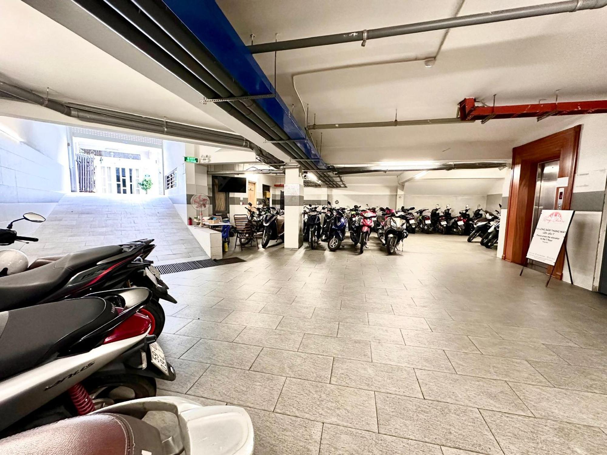 Yours Studio Airport Hotell Ho Chi Minh-staden Exteriör bild